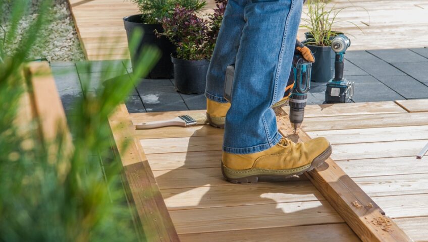 Deck Restoration Tips for Surviving New Jersey Winters